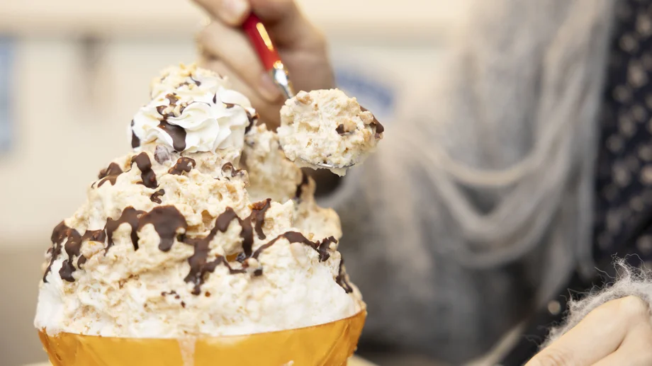 【三崎】60年代の空気が漂うかき氷店「MiX」で食べる極上シロクマ かき氷