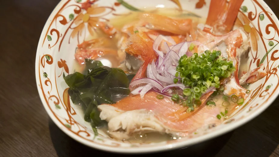 【三浦海岸】自慢の出汁と塩が素材の旨みを引きだす「清丸」の金目鯛の塩煮