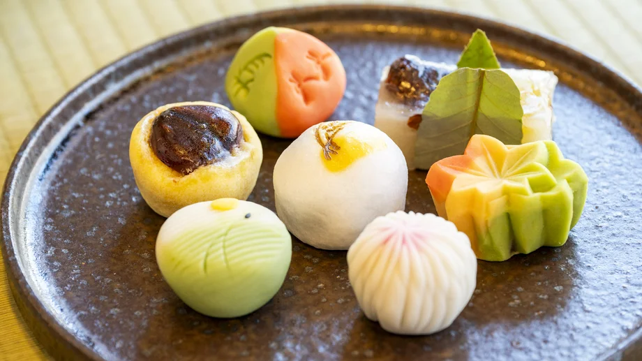 【北久里浜】和菓子は生活の一部。老舗「壺屋」の絵理さんが語る、季節の手仕事