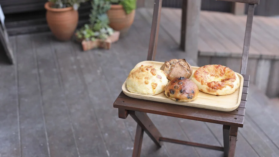【野比】横須賀ハイランドの名店「ザクロ」香り高いチョコチップパンと本格フランスの味