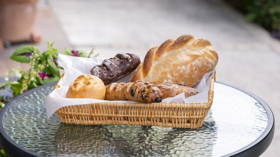 【逗子】住宅街で愛され続けるベーカリー「Oven’s」都井夫妻が焼くパンの魅力