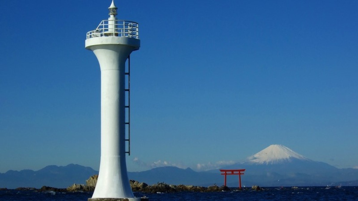 大海原を駆け巡ろう！江の島・裕次郎灯台周遊クルージング 【葉山 