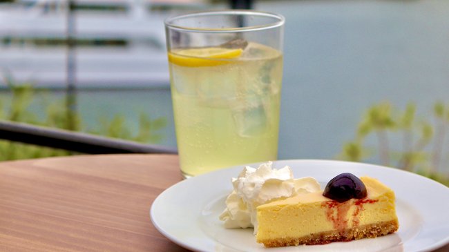 ヨコスカチェリーチーズケーキ<br>＆ペリー提督の幕末れもねゐど