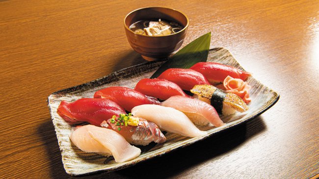 三崎まぐろ&地魚寿司(10貫)とあら汁