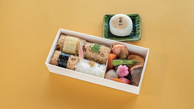 【テイクアウトのみ】かつをご飯弁当&和菓子1個