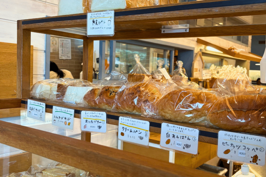 手ぶらで途中下車の旅〜葉山駅で降りてみたら、歴史ある神社とパンの香りに癒されました