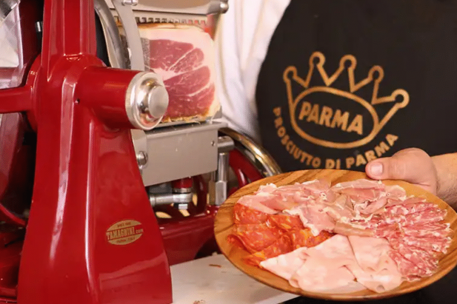 弘明寺　カフェビストロツッシー