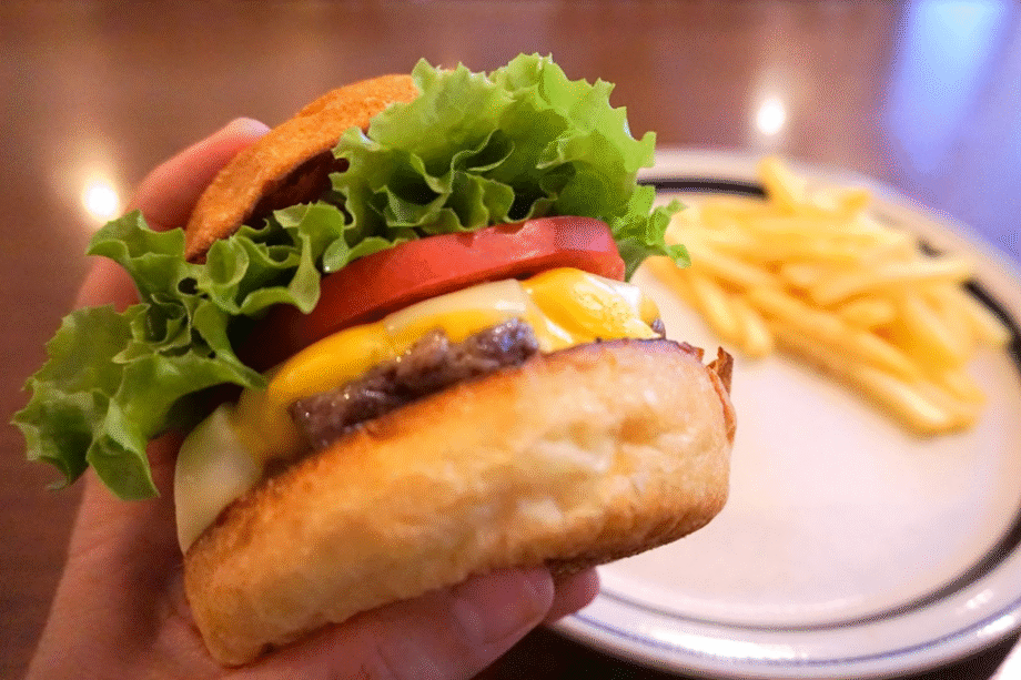 「いただきます」が届く距離～Hamburger＆Cafe BAYSIDE BASE～