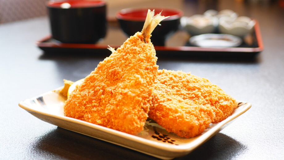 【横須賀】現役漁師が作る肉厚のアジフライ定食！海鮮料理「勝魚」で港町グルメ