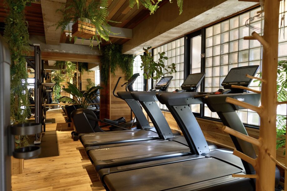 【葉山】24時間利用OK まるで森の中にいるようなフィットネスジム &FOREST Hayama