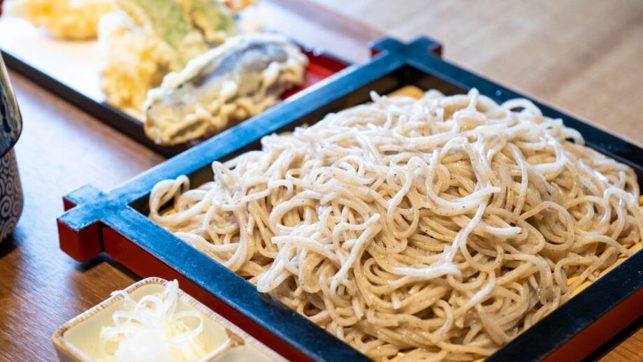 【葉山】店主・守谷淳さんが切り盛りする蕎麦の名店「もり兵衛」で二八蕎麦を味わう