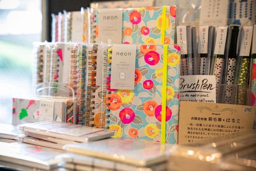 【鎌倉】あの頃のワクワクがよみがえる！　「TUZURU」で楽しむ心ときめく文具探し