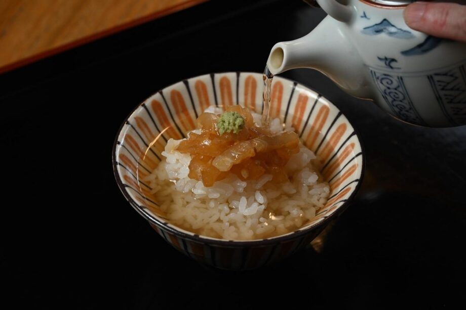 【葉山】有形文化財の空間で味わう葉山名物。創業300年「日影茶屋」の鯛茶漬け