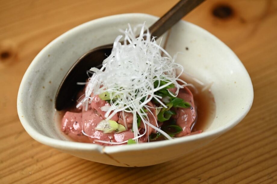 【逗子】リピーター続出！「和酒ビストロKOYA」を人気店に押し上げた“激ウマレバー”に悶絶