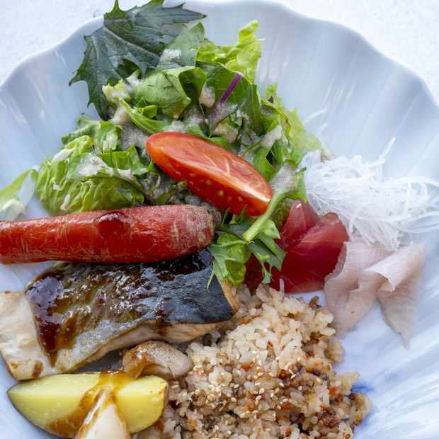 【横須賀】プリンでおなじみ「マーロウ 秋谷本店」平日限定の和食モーニング