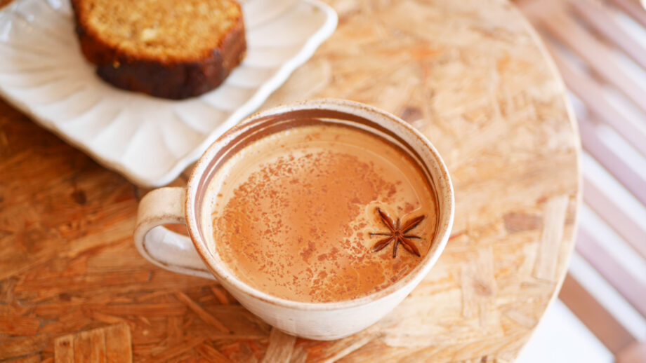 【葉山】飲むたび心整う6種スパイスの風味豊かさ。自家製スパイスチャイ Home Grown Cafe