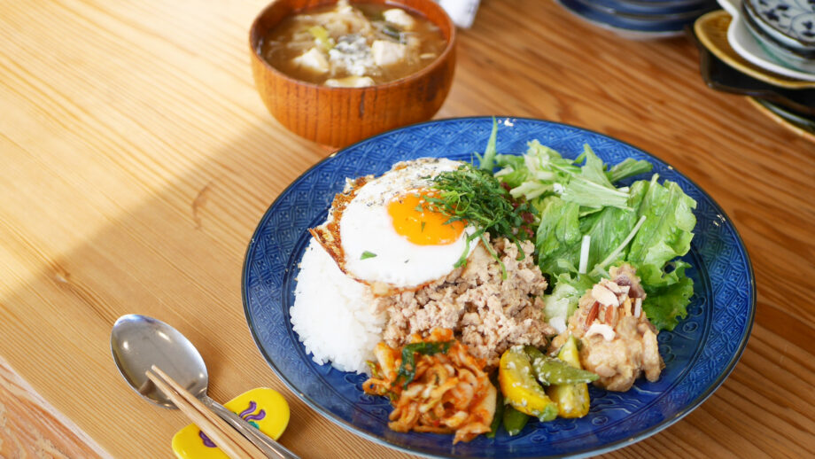 【横須賀】塩麹と和のうま味で仕上げる。 “腸活”  ガパオライス！「腸食キムチ工房 ととのい」