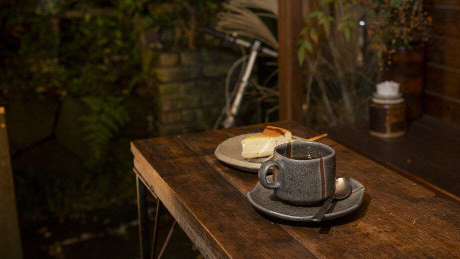 【北鎌倉】40年以上愛される古民家カフェ「侘助」店主・菅村睦郎さんが紡ぐ時間