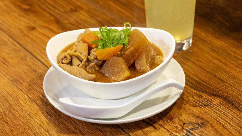 【三崎】季節ごとに味がかわる地元野菜を使った「食房miura」の絶品モツ煮