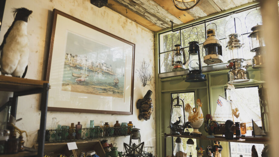 【佐島】海を感じる古道具。港町のヴィンテージショップancre meubles