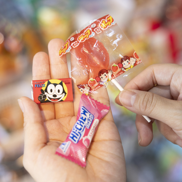 三浦海岸】駄菓子で地域の子どもを見守る焼き鳥屋「BC-STAND