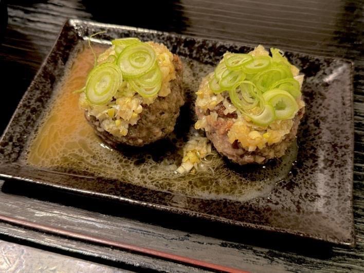 【横須賀】噛むほど旨い牛タン100%ハンバーグランチ。大人のわがままを叶える「焼肉・ホルモン 一栄」サムネ