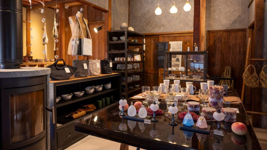 【鎌倉】築100年の古民家で営む雑貨店「tsudoi」手仕事が光る陶器