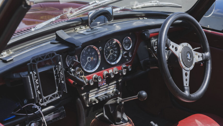 【三崎】クラシックカーで人と人をつなぐ「Revival Cafe」