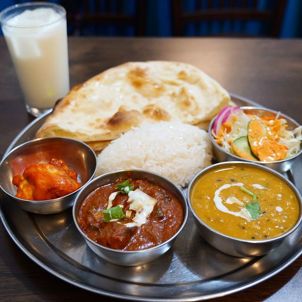 【三浦】「うみのかみさま サイサガール」元一流ホテルシェフ・プジャリさんのマグロカレー