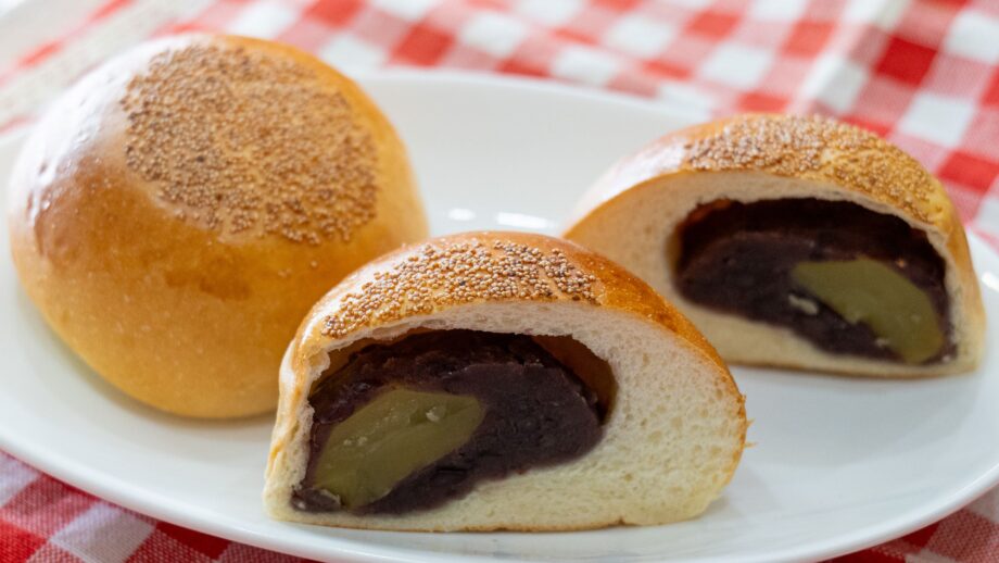 久里浜】昭和23年創業の味。ワカフジベーカリーのくりはまあんぱん