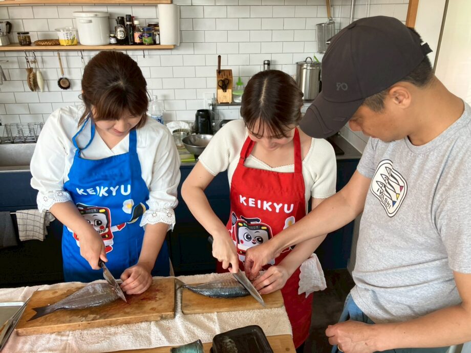 【逗子・葉山】魚のさばき方を伝授！朝採れの魚と野菜を味わう「more Fish葉山」