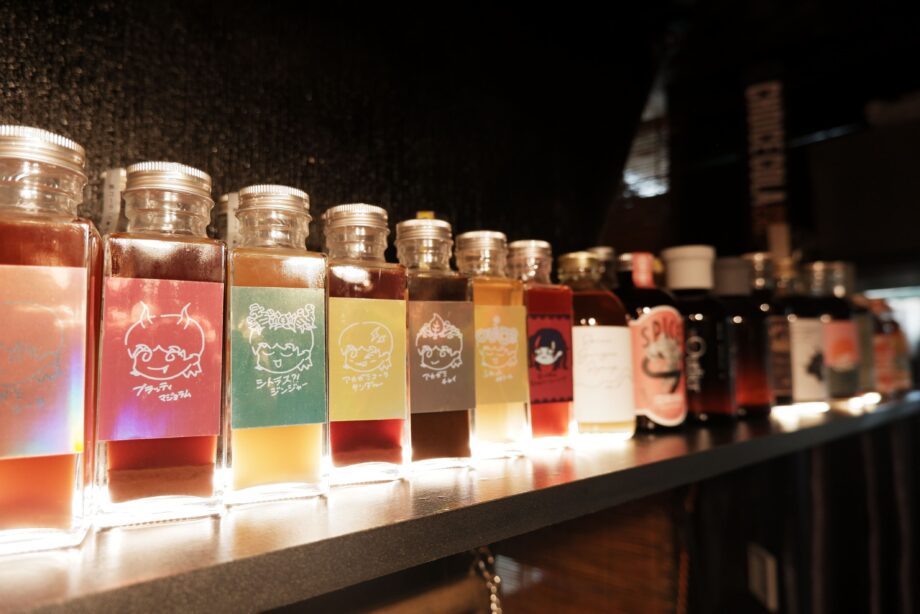 【新馬場】約50種がそろうクラフトコーラBAR「ジルバ」